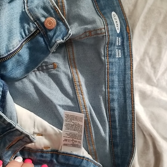 Old navy super skinny jeans - Picture 3 of 3